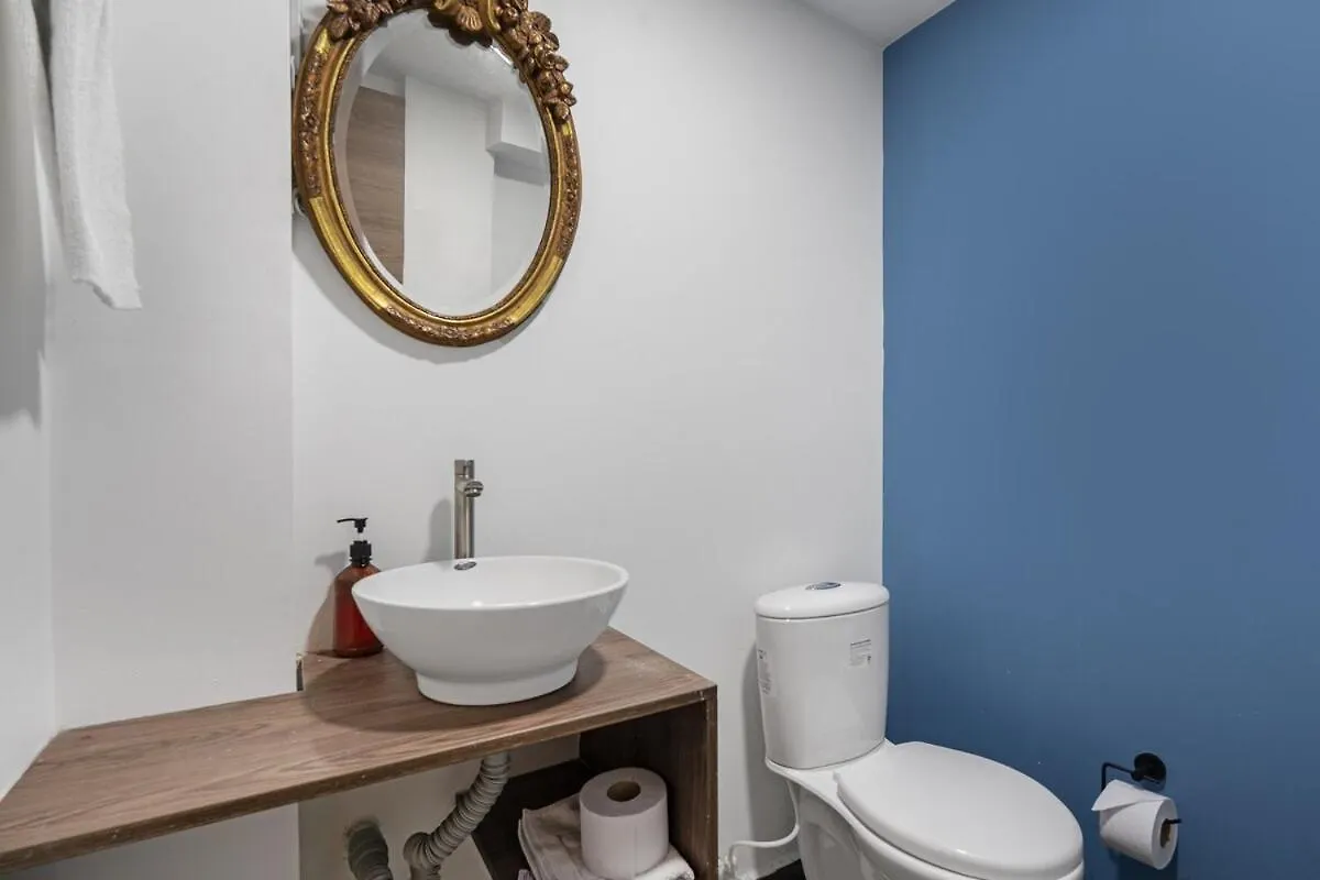 Nowa Arya Ph - Huge Hot Tub & Ac Steps From Lleras Park Apartment Medellin
