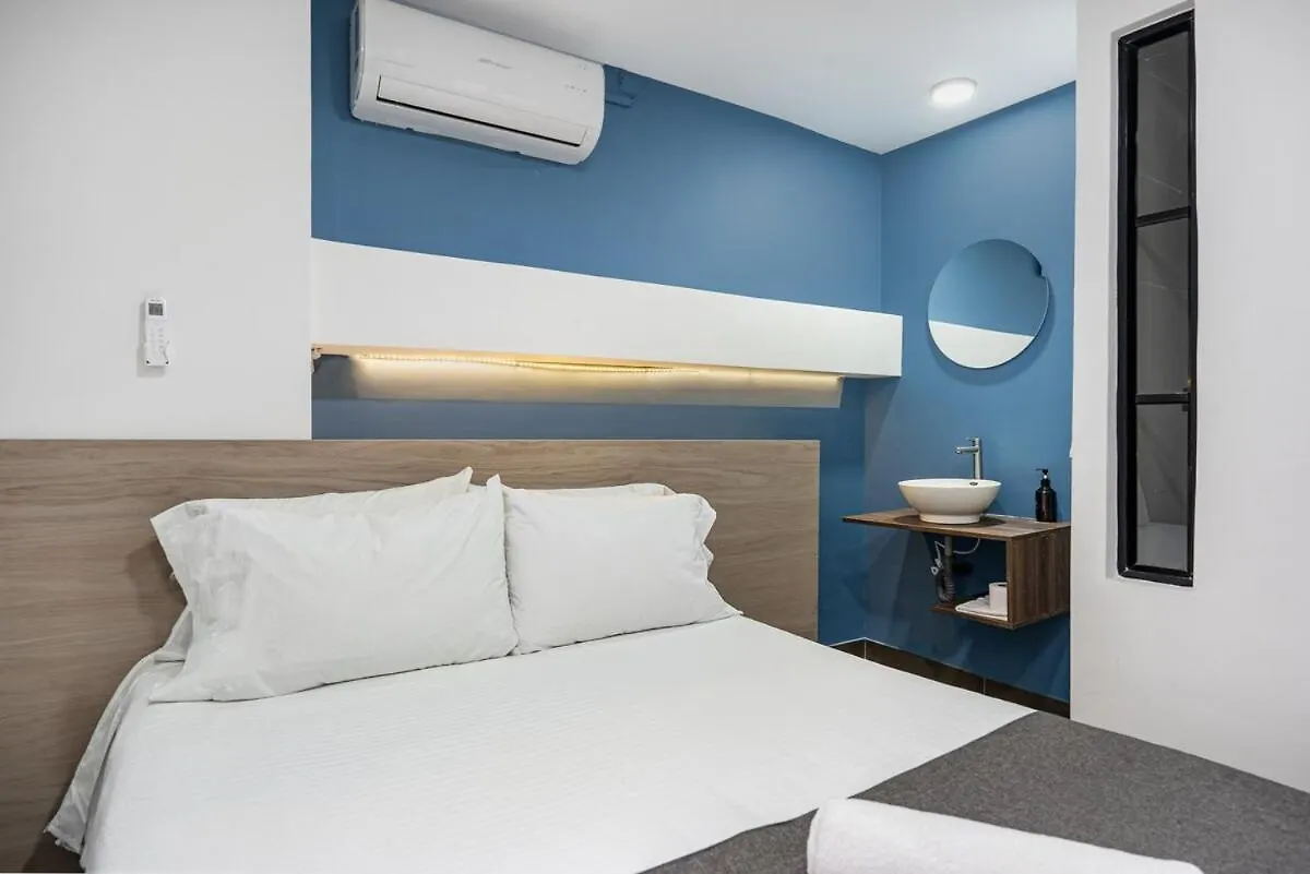 Nowa Arya Ph - Huge Hot Tub & Ac Steps From Lleras Park Apartment Medellin