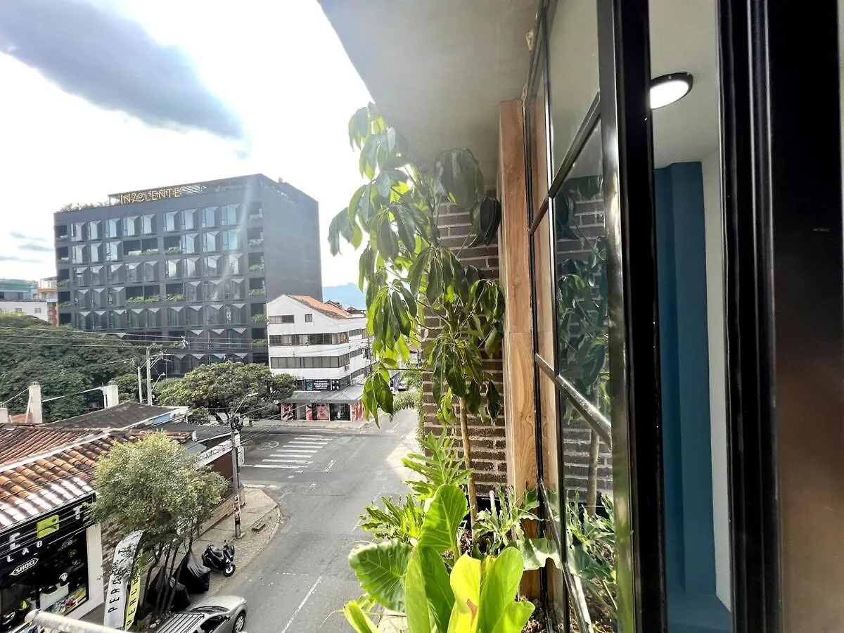 Nowa Arya Ph - Huge Hot Tub & Ac Steps From Lleras Park Apartment Medellin