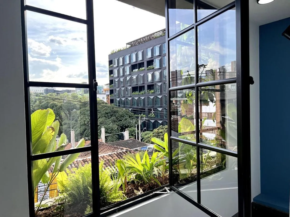 Nowa Arya Ph - Huge Hot Tub & Ac Steps From Lleras Park Apartment Medellin Colombia